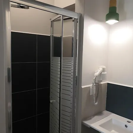 Bikini Apartment *