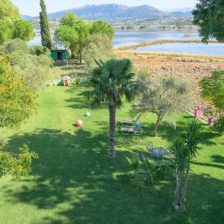 아파트 Bikini Kariótai