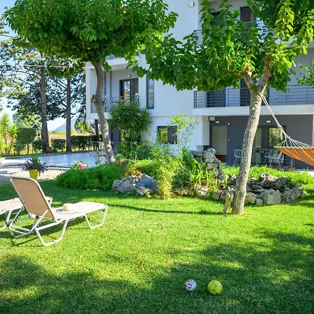 Bikini Apartment *