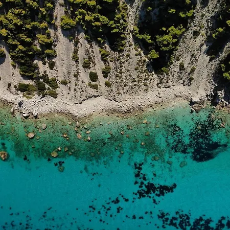 Bikini Διαμέρισμα Kariótai