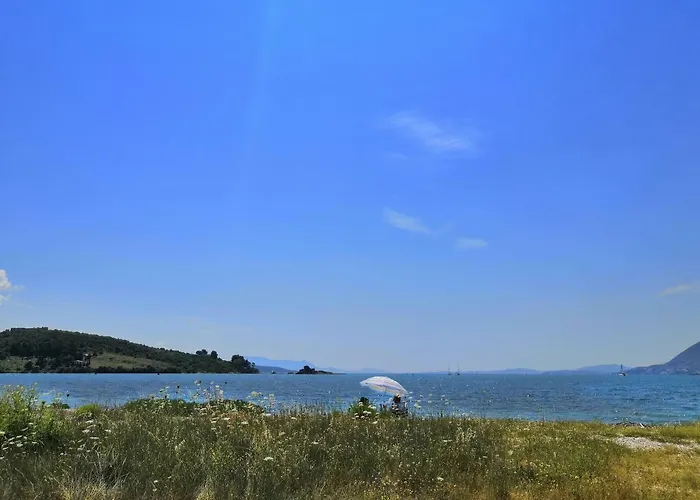 Daire Bikini Kariótai